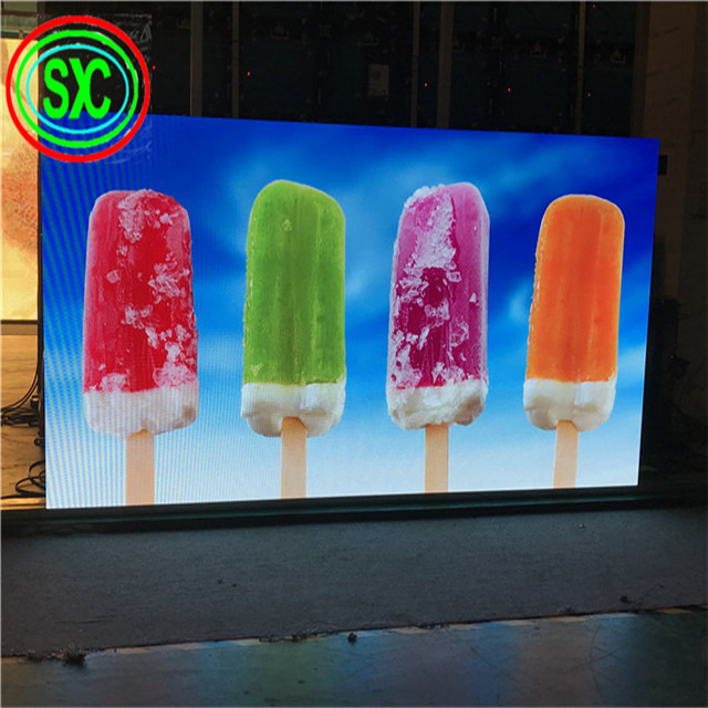 40000 Dot Dichtheid SMD LED Scherm Hoge Helderheid en Energiebesparing Gemiddeld Stroomverbruik 180W/m2 100 Levensduur