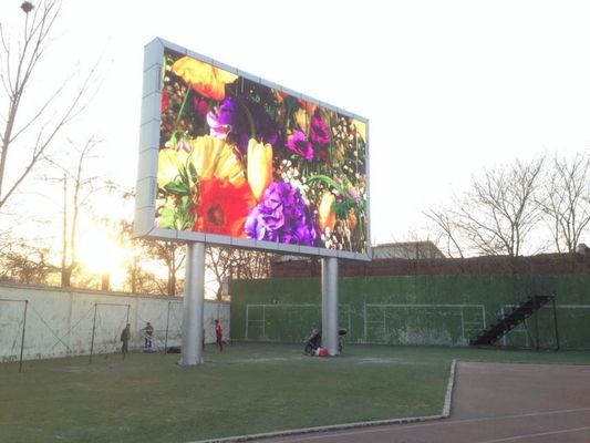 Goede prijs Groot Video de Functie Digitaal Openlucht Geleid Aanplakbord van 1R1G1B P6 met 3 Jaar Garantie online