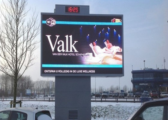 Goede prijs P6 Full Color 5mm Pixel Pitch Dubbelzijdig LED Billboard IP65 Waterdicht online