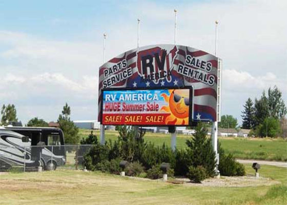 Goede prijs P5 Buiten Full Color LED Billboard 5mm Pixel Pitch IP65 Waterdicht online