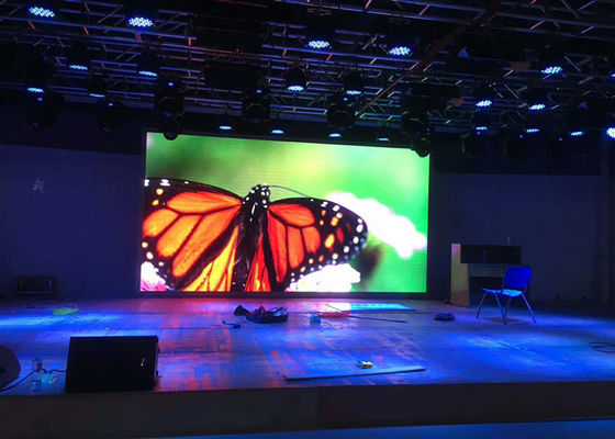 Goede prijs P4 Indoor Full Color SMD LED Video Wall 4mm Pixel Pitch 640x640mm Kas online