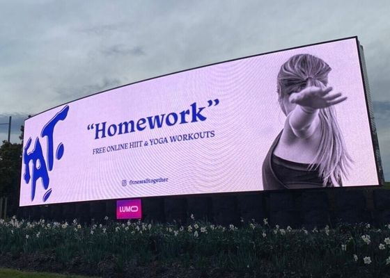 P4 SMD3535 Outdoor Full Color LED Display Vaste waterdichte kast