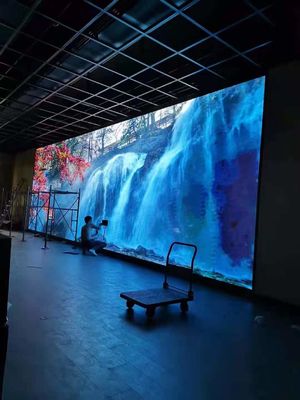 P6 Outdoor Full Color SMD LED Die-Cast Aluminium Screen 1R1G1B 8000 Nits