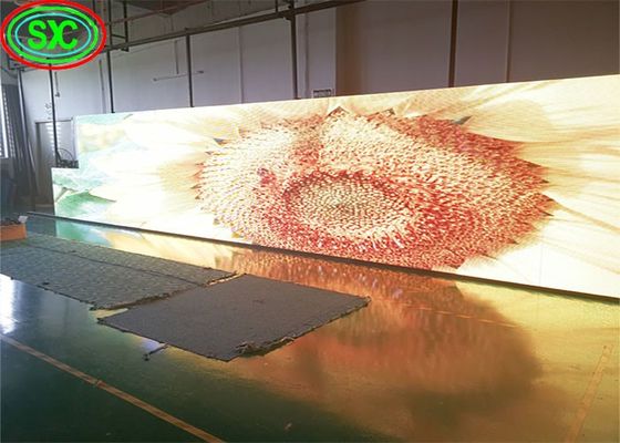 Goede prijs P1.875 P2.5 Indoor Full Color LED Display Scherm SMD1010 Full Color online