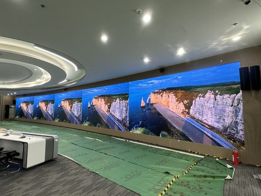 640000 punten/m2 RGB LED-scherm -12/50 Werktemperatuur 900w/m2-600w/m2 Energieverbruik Hoge resolutie