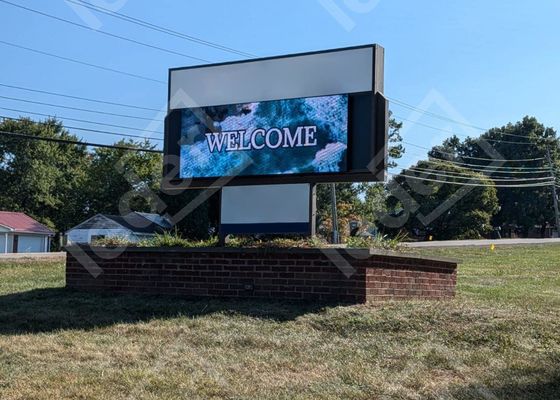 Goede prijs 120°/60° Bekijkhoek LED-billboards Werkspanning DC5V Gemiddeld stroomverbruik 860w/m2 voor effectieve reclame online