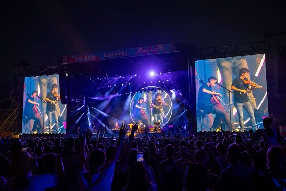 Goede prijs Hoge helderheid Huurmodule Curve Screen Square Outdoor Full Color LED Display online