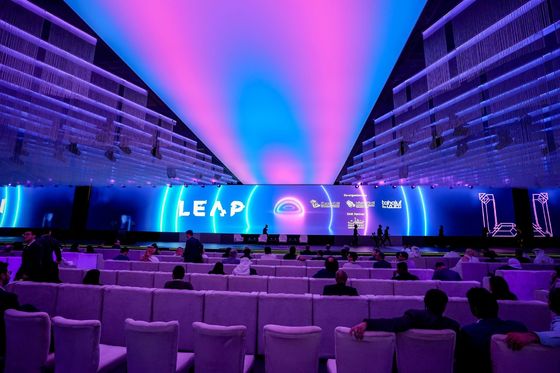 Verhuur van scherm ijzeren doos/die-casting aluminium IP65 waterdicht buiten full color LED display P16 Film advertentie