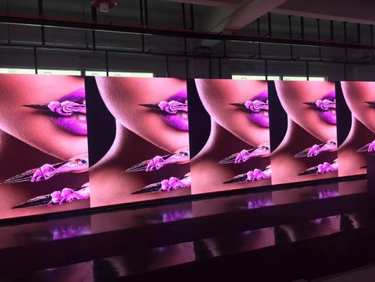 Goede prijs P5 Standard 640mmx640mm Full Color Indoor Hanging LED Display In Die-Cast Aluminium Cabinet online