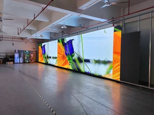 Rgb 3-in-1 Pixelconfiguratie Buiten Full-Colour LED Wall met SMD2121 Encapsulatie