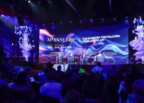 Goede prijs Binnenhuis zonder mozaïek Full-Color Advertising LED Screen P5 Commercieel centrum geïnstalleerd online