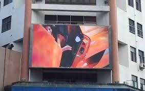 Witbalans Helderheid ≥7500 cd/m2 Vaste LED-display met aangepaste kastgrootte en aluminiummateriaal