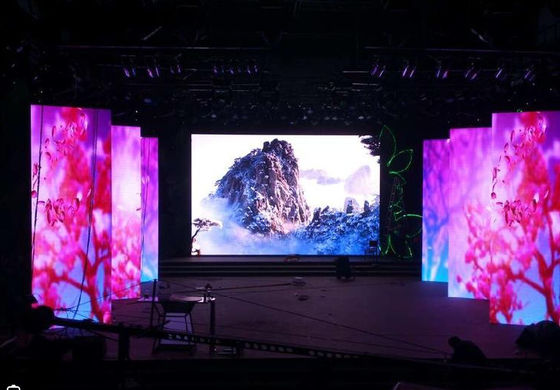 Weerbestendige Buiten Multicolor LED Display Module Afmeting 250*250mm Kast Afmeting 500*1000MM