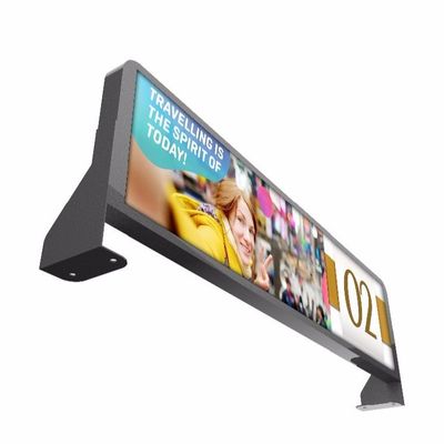 Goede prijs Aanpasbaar 5mm Pitch Auto LED Bord Display met Animatie Functie en 1R1G1B Configuratie online