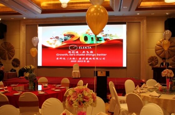 Goede prijs Binnen P2.5 Full Color LED-scherm met hoge definitie beelden voor live podiumevenementen, kerken en high-end vergaderruimtes online