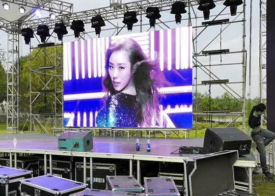 Goede prijs P3.91 P4.81 Buitenverhuur Led-scherm voor podiumconcert 500x500 mm met 3840 refresh rate online