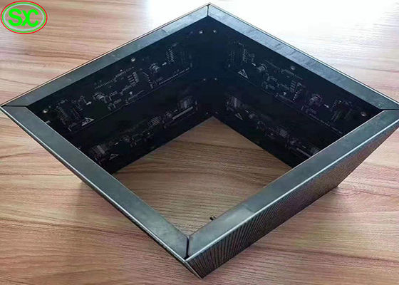 3d Binnen Volledige Kleuren LEIDENE Vertoningsp2.5 Pijlers 90 Tribunes van het Graad Kubieke Scherm