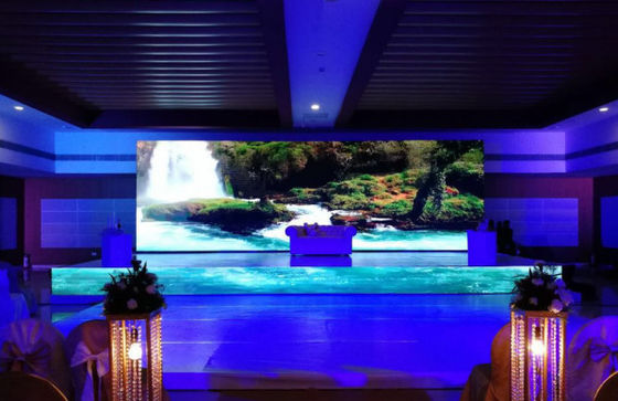 Goede prijs IP65 Verhuur Buiten Full Color LED Verhuur Scherm 1024mm * 1024mm Module Grootte online
