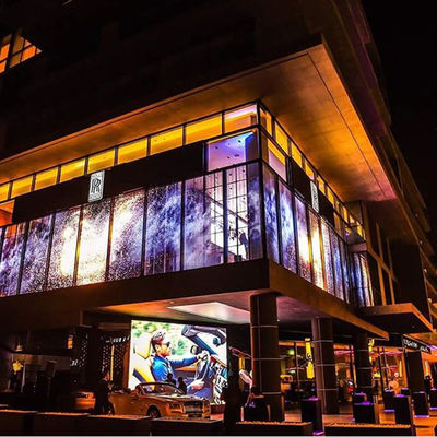 Goede prijs P3.91-7.82 Doorzichtig LED-glaswanddisplay 5000 cd/m2 160° kijkhoek online