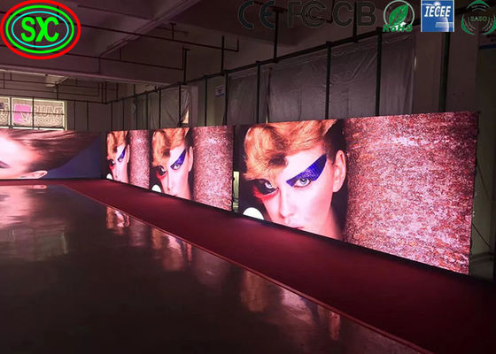 Goede prijs SMD-het LEIDENE Scherm 576X576mm de kleine hoogte van de het pixel goedkope lage prijs van P3 verfrist het binnen geleide videomuurscherm online
