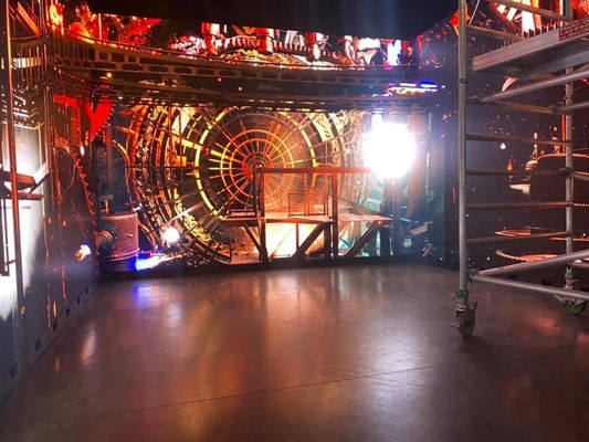 P4 Indoor Full Color LED-display met hoge resolutie en hoge frequentie voor reclame en evenementen